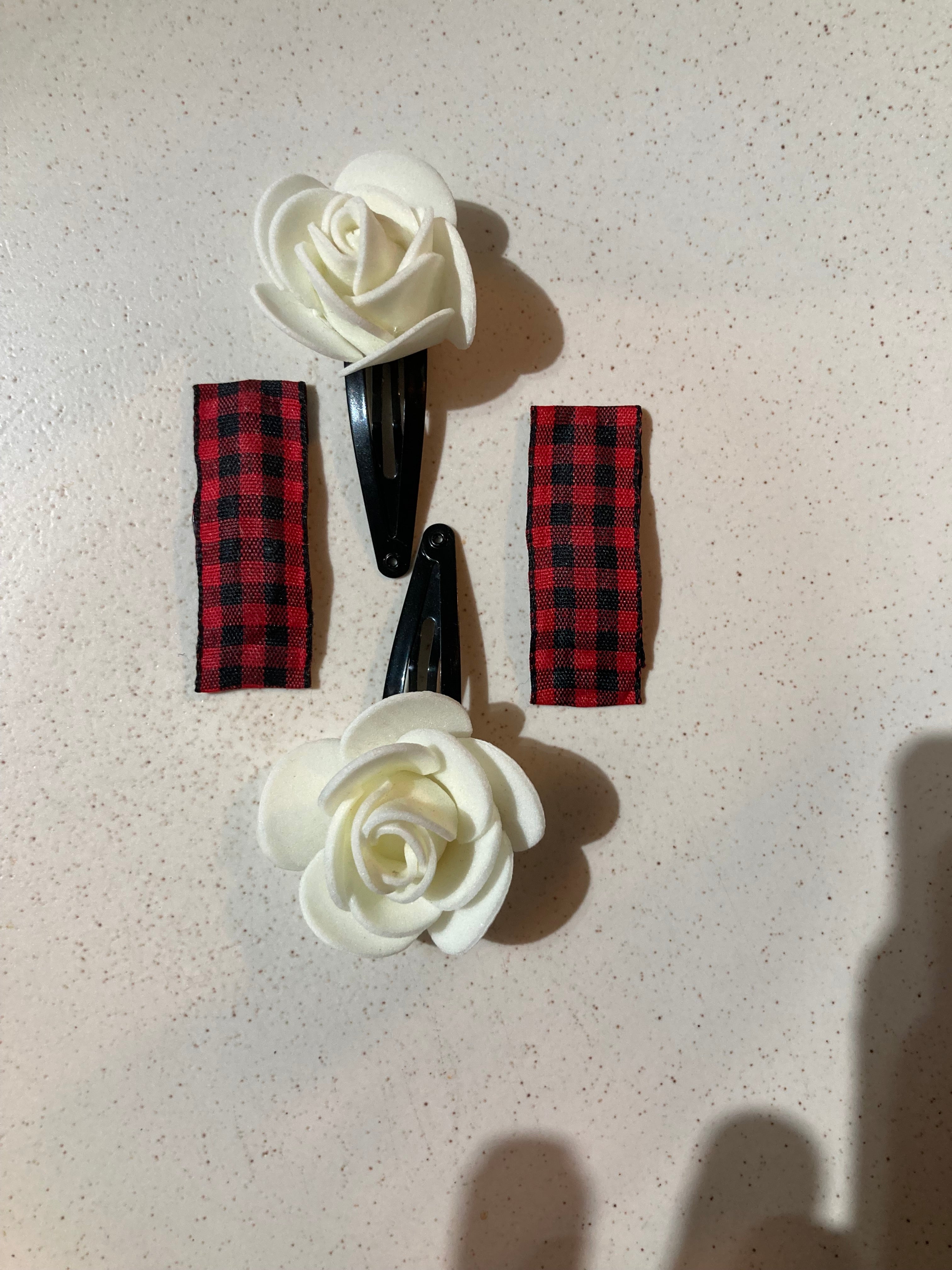 White rose hair clip set